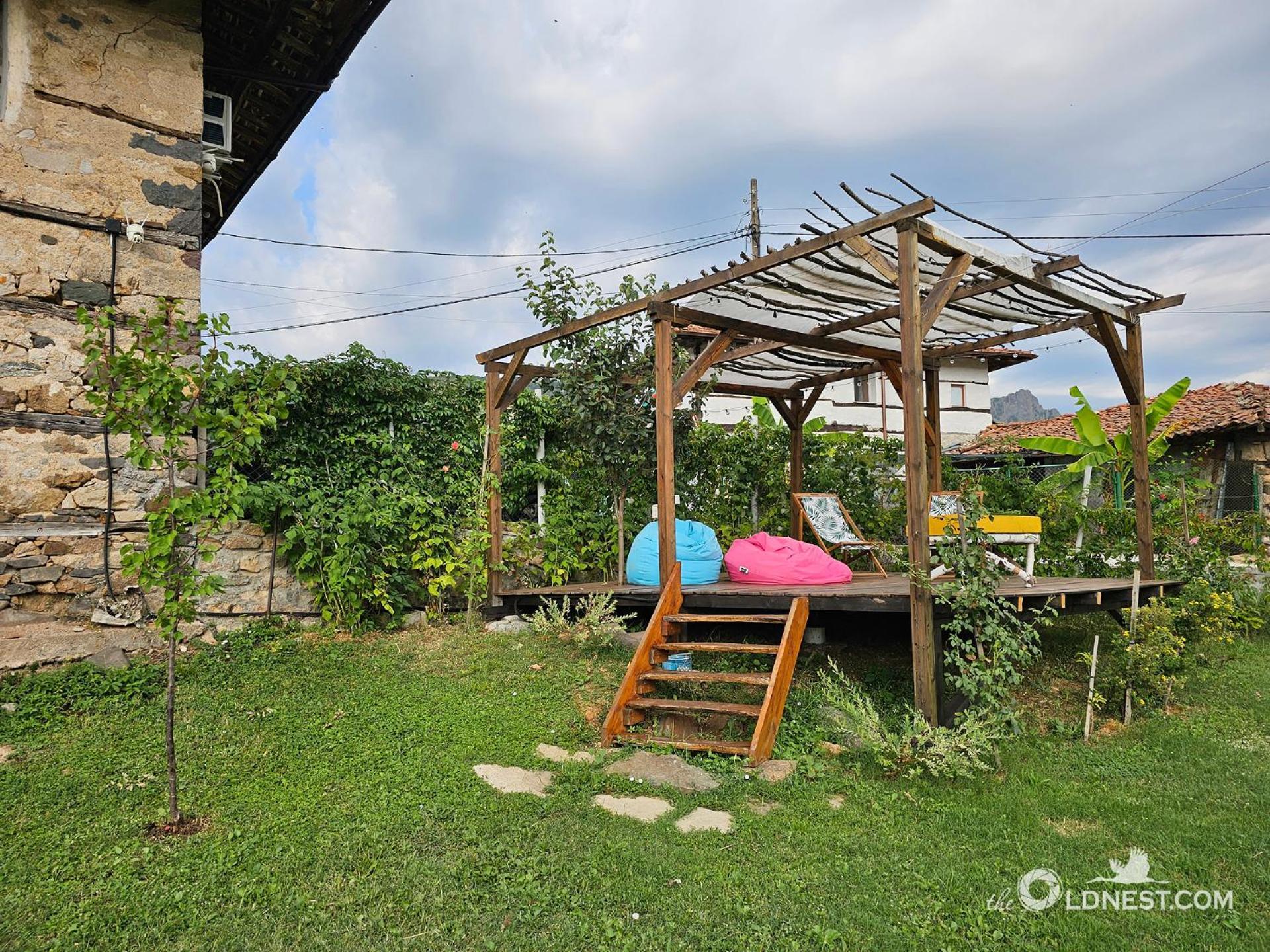 The Old Nest Hotel Madzsarovo Kültér fotó